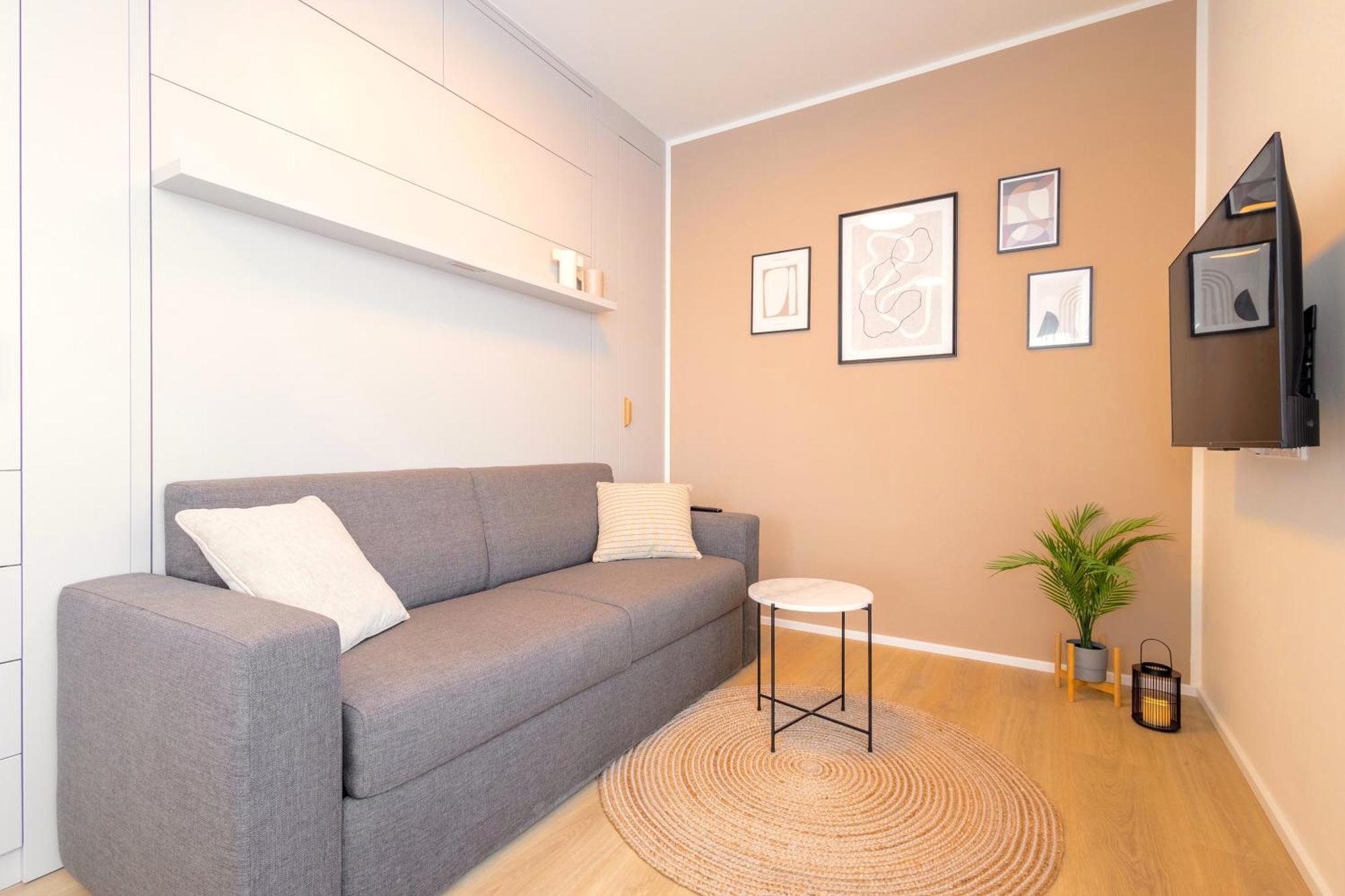 Bright 2Br - 4Th Floor, Balcony, Free Parking By Gravity Prague Apartment Exterior foto