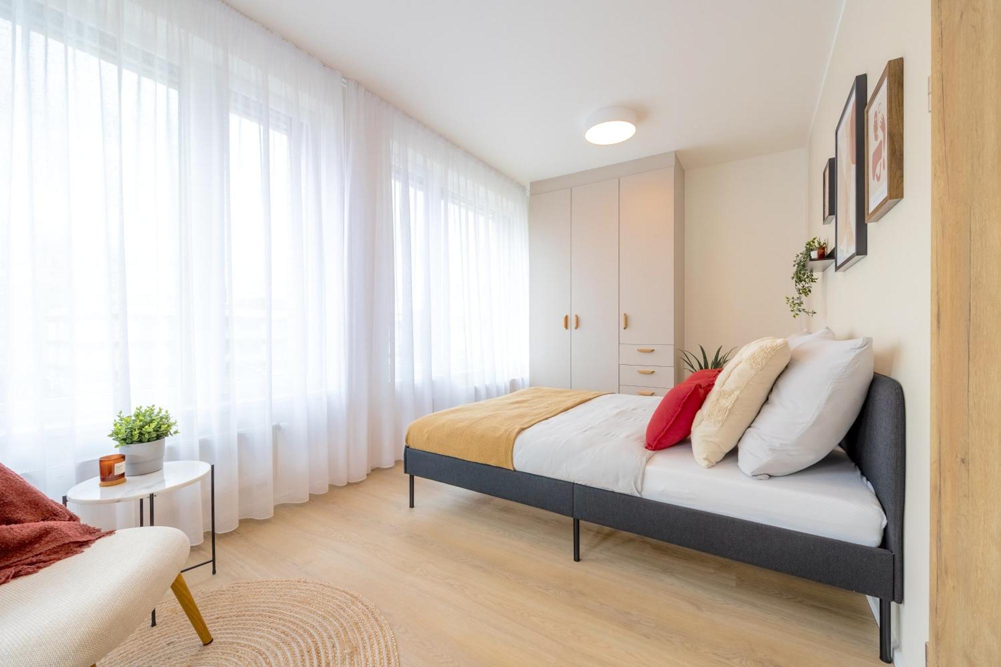 Bright 2Br - 4Th Floor, Balcony, Free Parking By Gravity Prague Apartment Exterior foto
